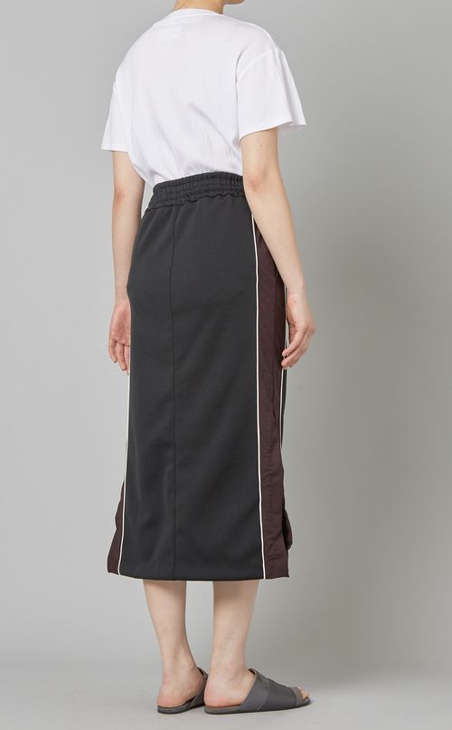 ジャージータイトスカート