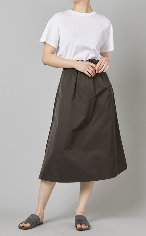 ギャザーフレアスカート