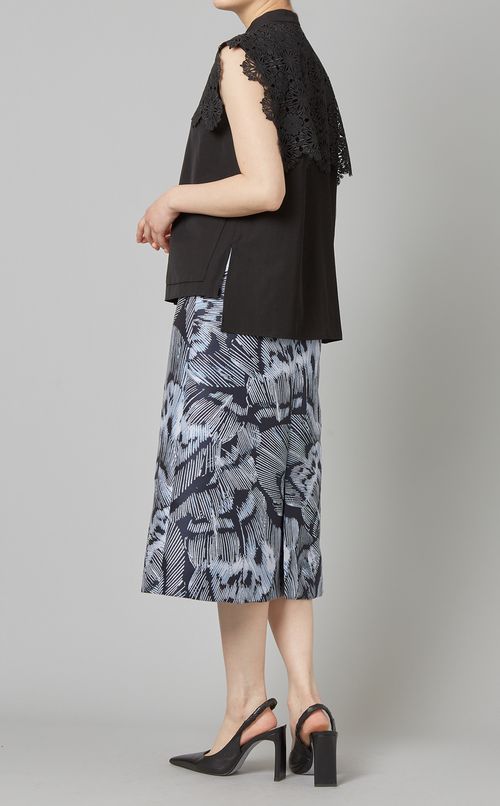 フラワーレースヨークブラウス