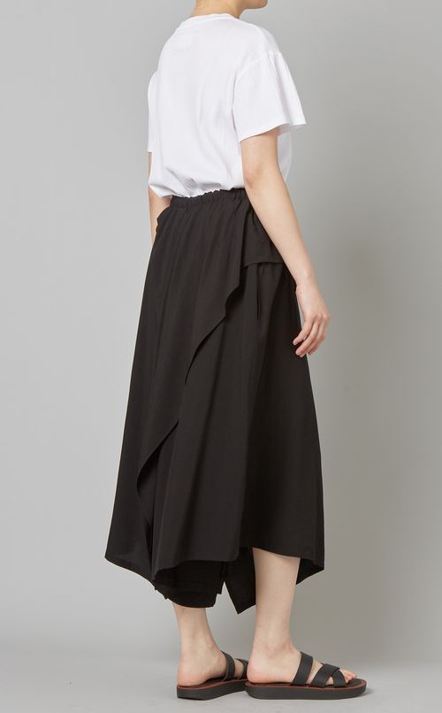 アシンメトリーフリルパンツ