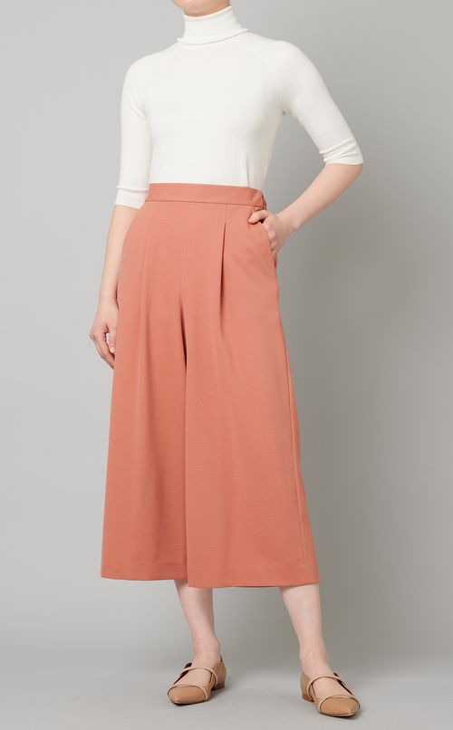 タックワイドクロップドパンツ