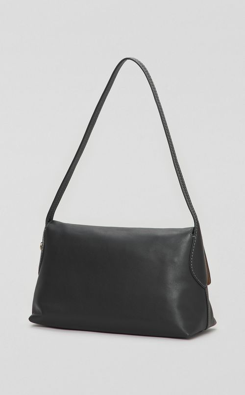 チェルシーレザーミディショルダーバッグ