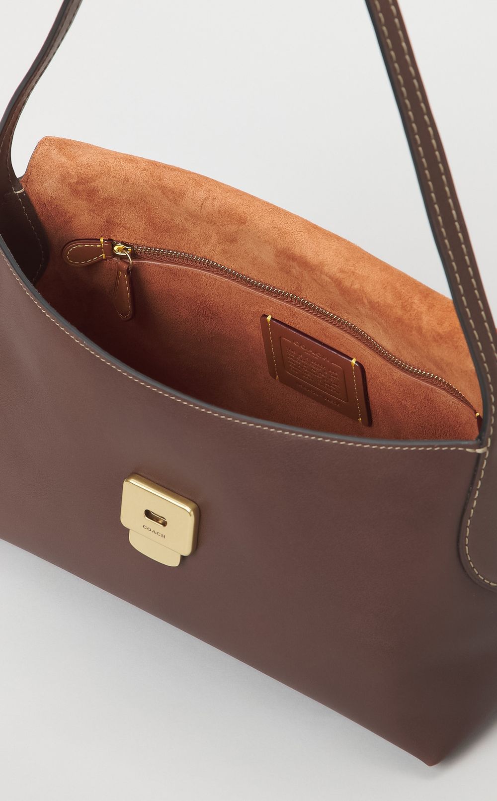 チェルシーレザーミディショルダーバッグ