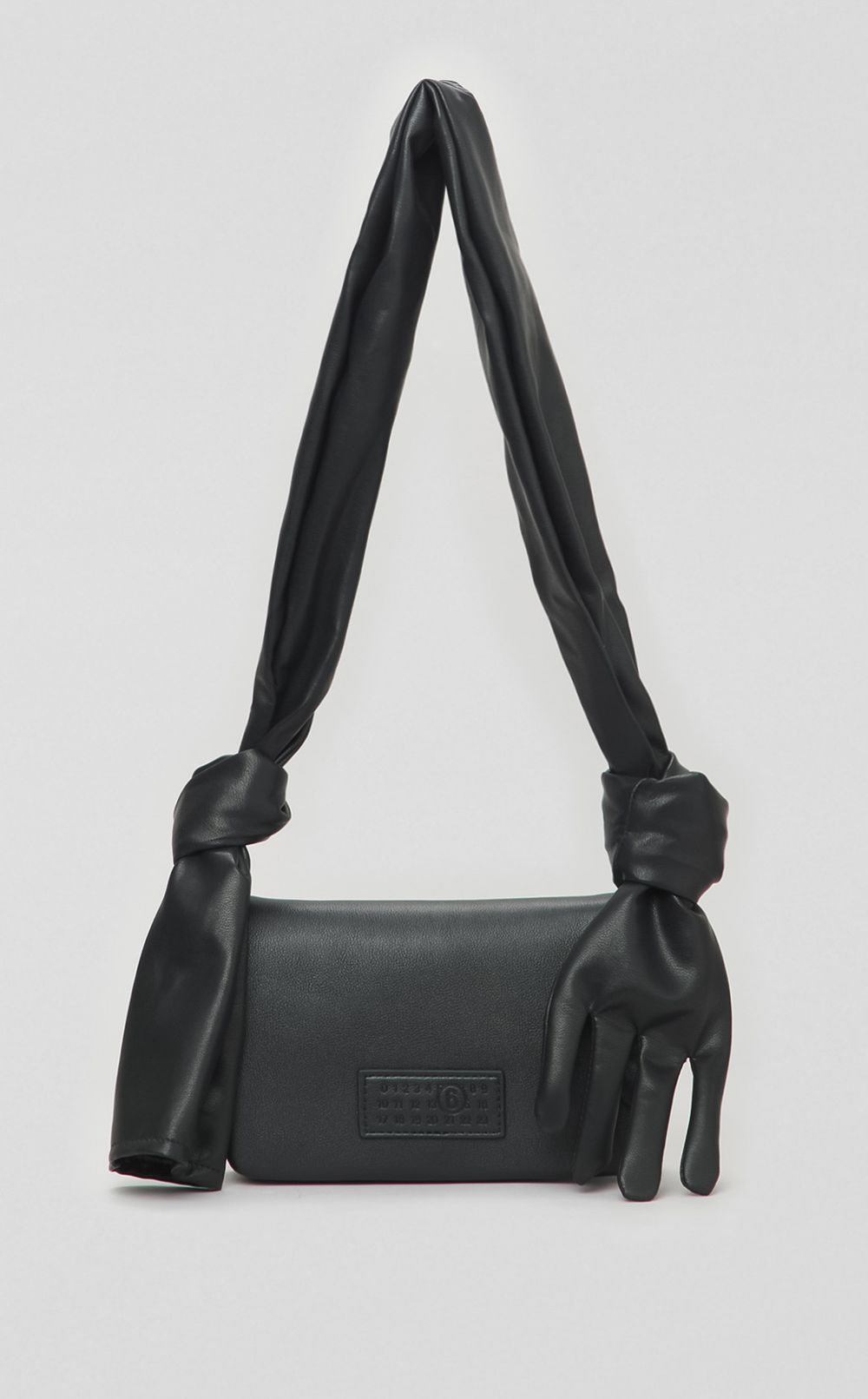 グローブストラップレザーミニバッグ