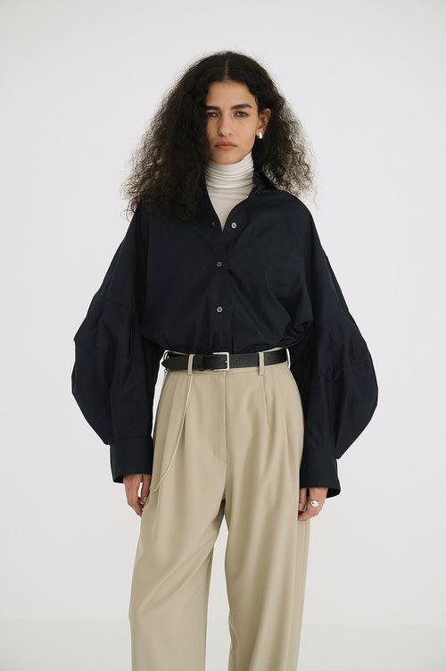 ボリュームスリーブシャツ