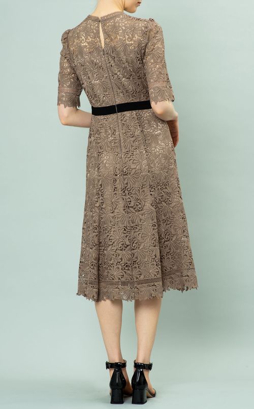 ウエストマークレースワンピース