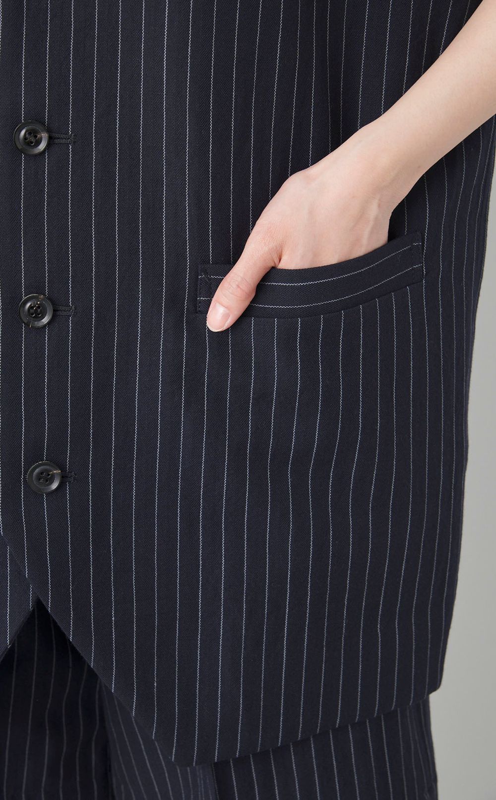 ウールリネンオーバーベスト