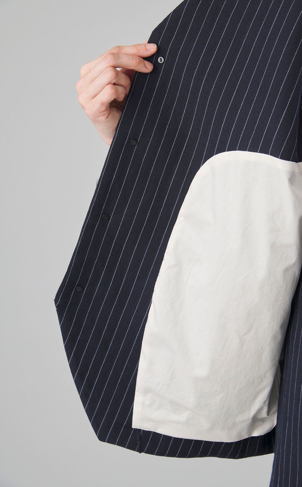 ウールリネンオーバーベスト