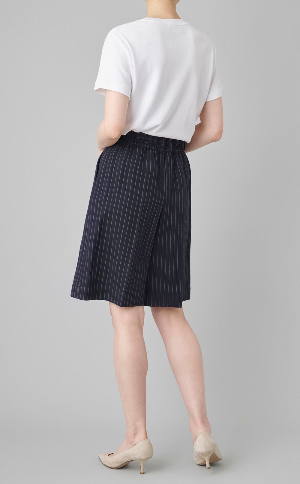 ウールリネンストライプショートパンツ