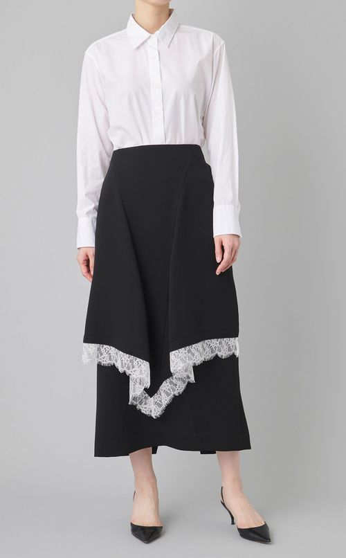 フロントドレープレーススカート