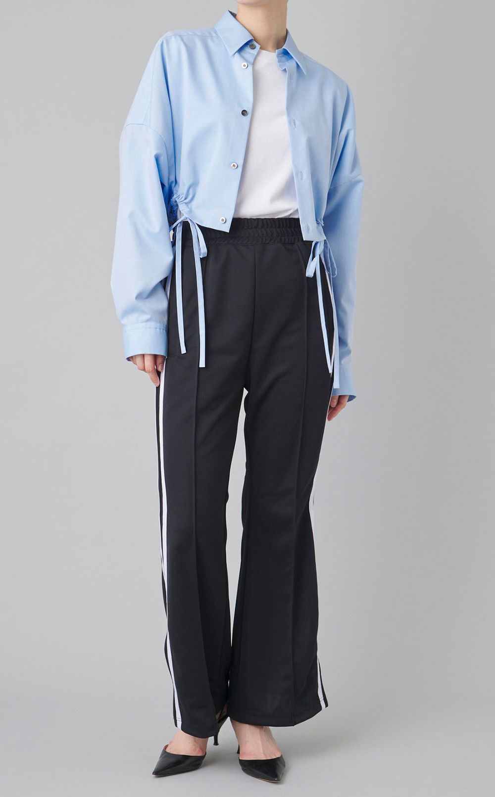 タック入りフレアトラックパンツ