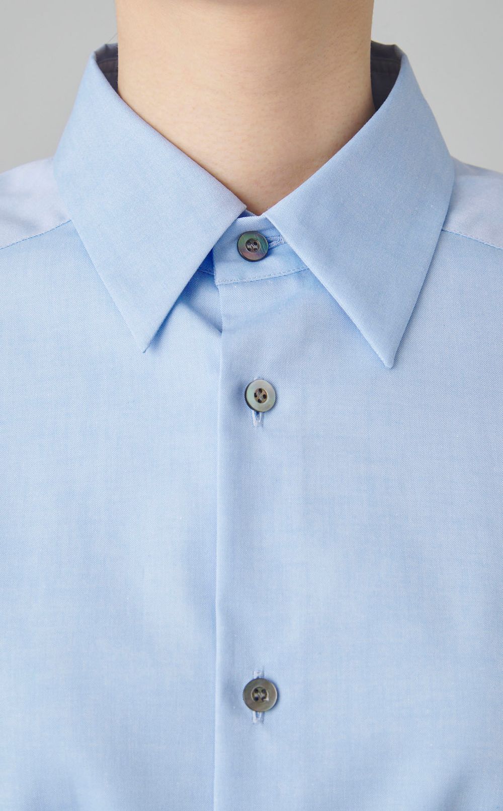 クロップドシャツ