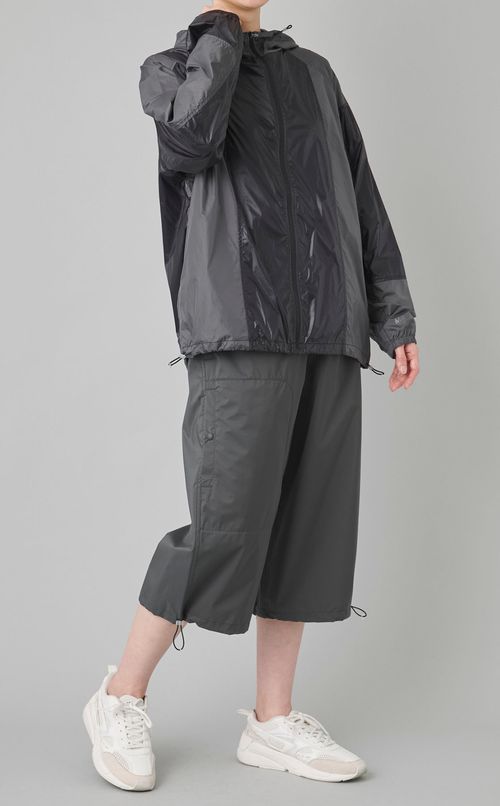 クロップドシェルパンツ