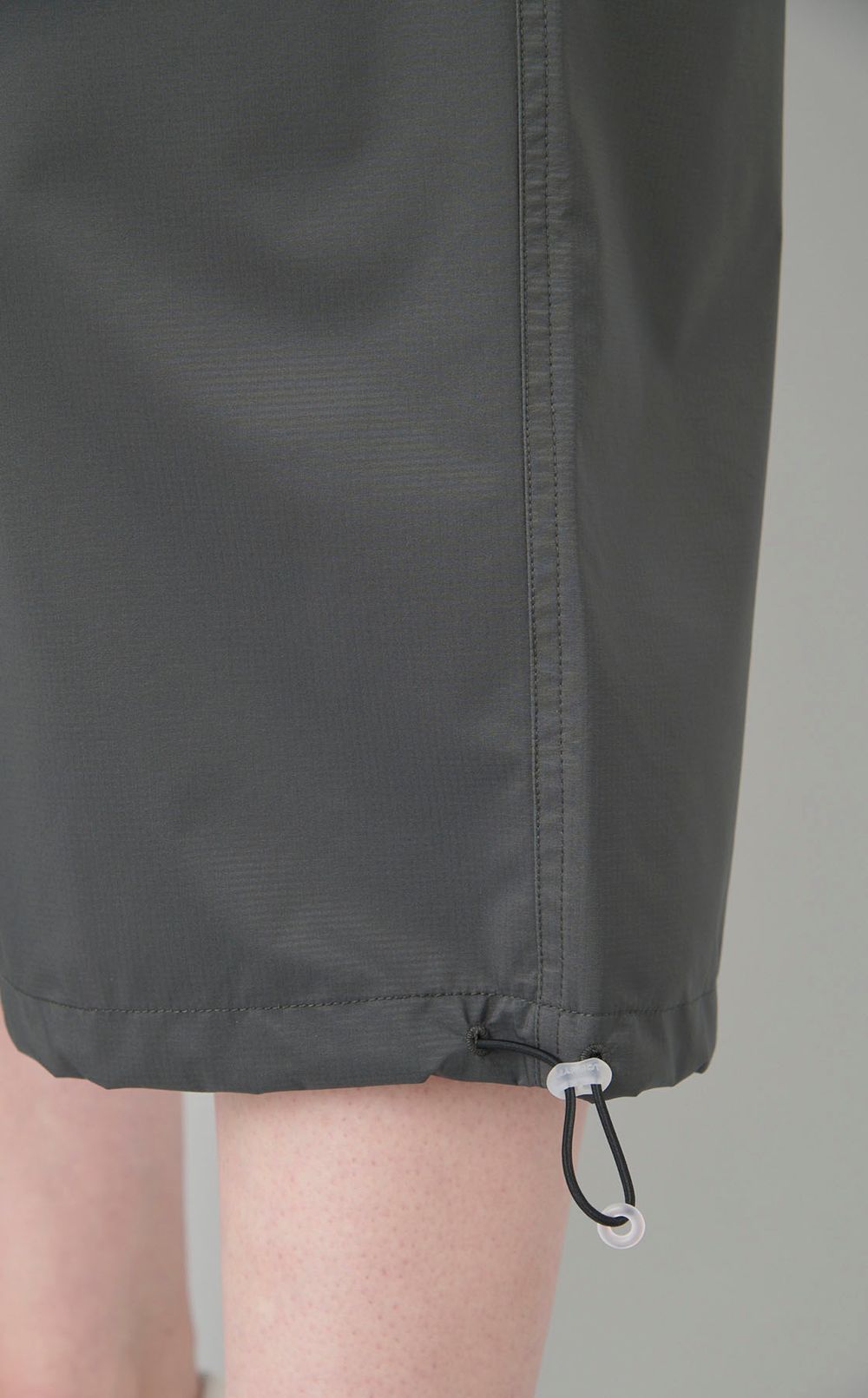 クロップドシェルパンツ