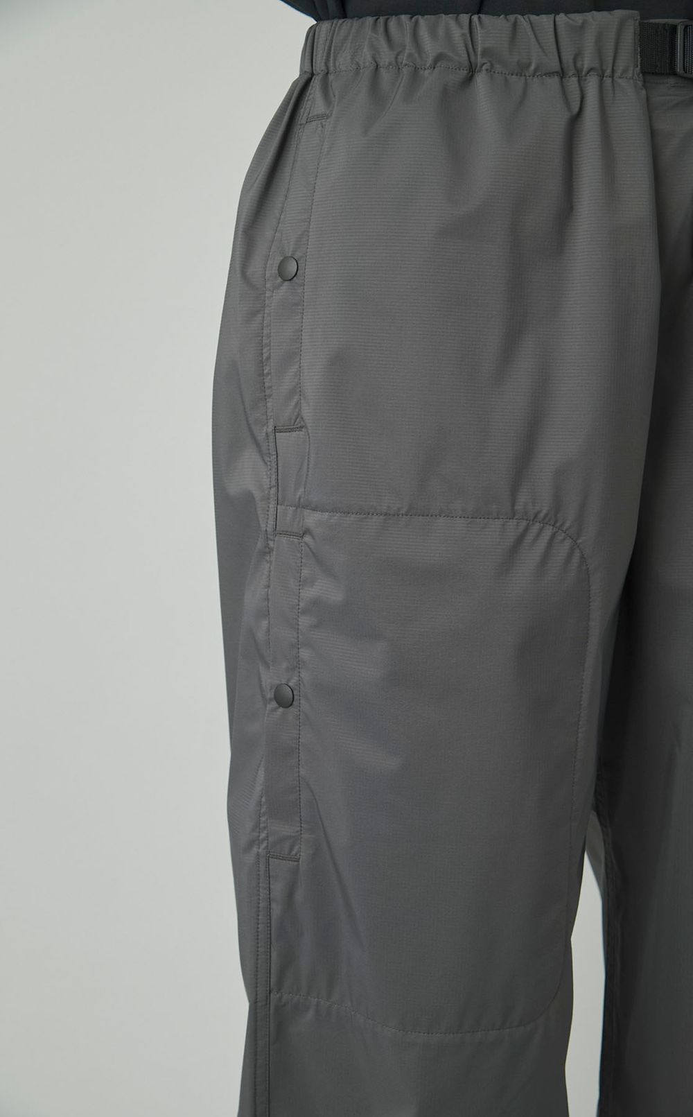 クロップドシェルパンツ