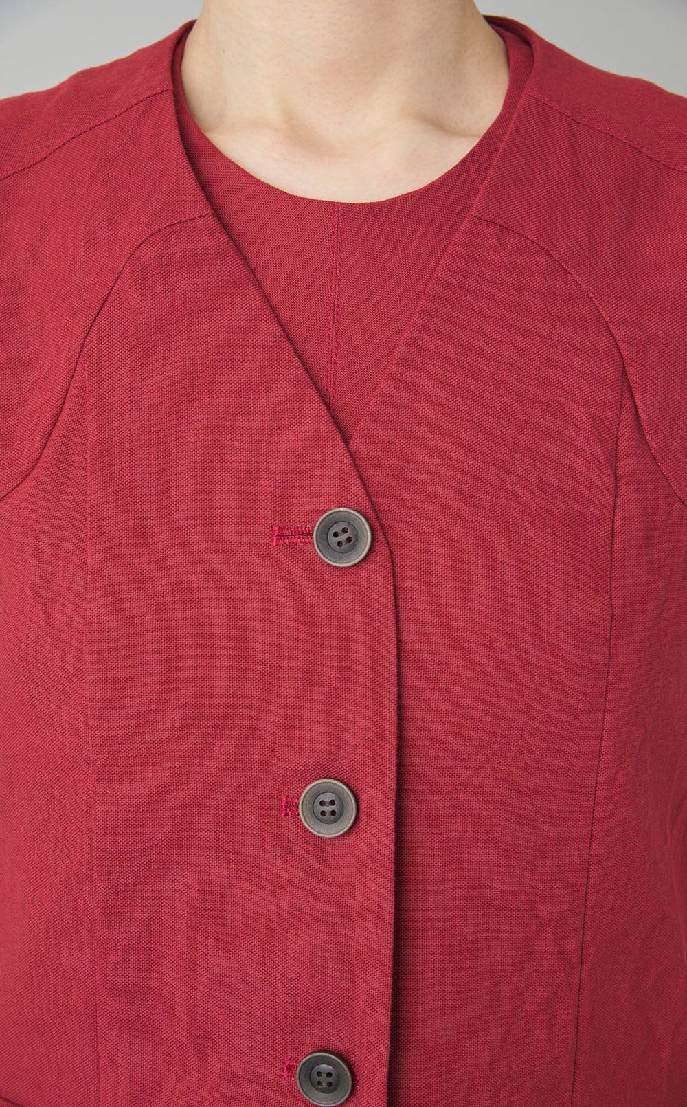 リネン混Vネックベスト