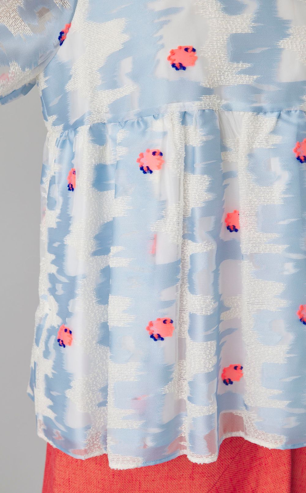 コーラルジャガードブラウス