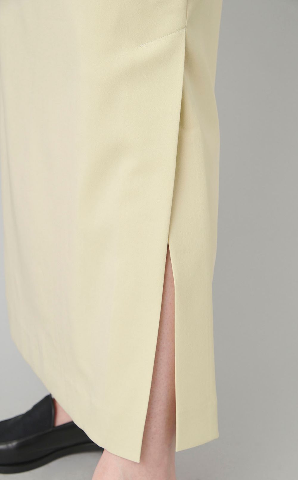 ツイルサイドベンツ Iラインスカート