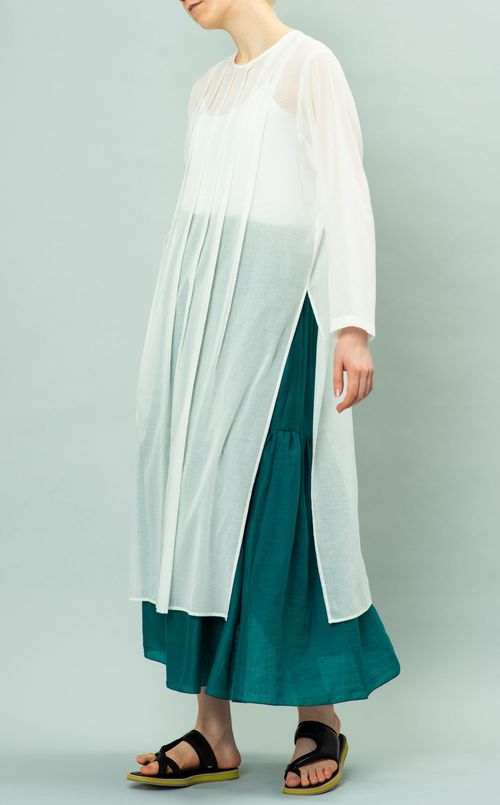 リネンティアードスカート