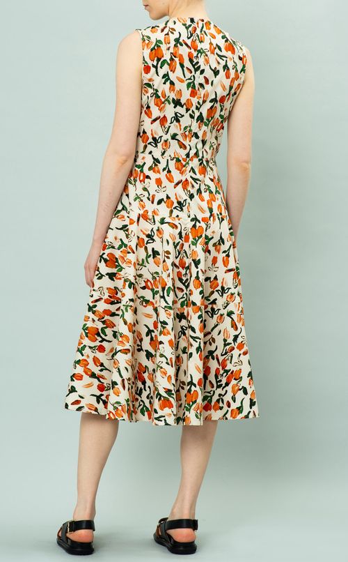 フラワープリントノースリーブワンピース