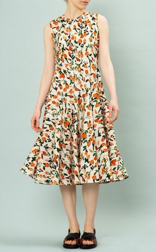 フラワープリントノースリーブワンピース