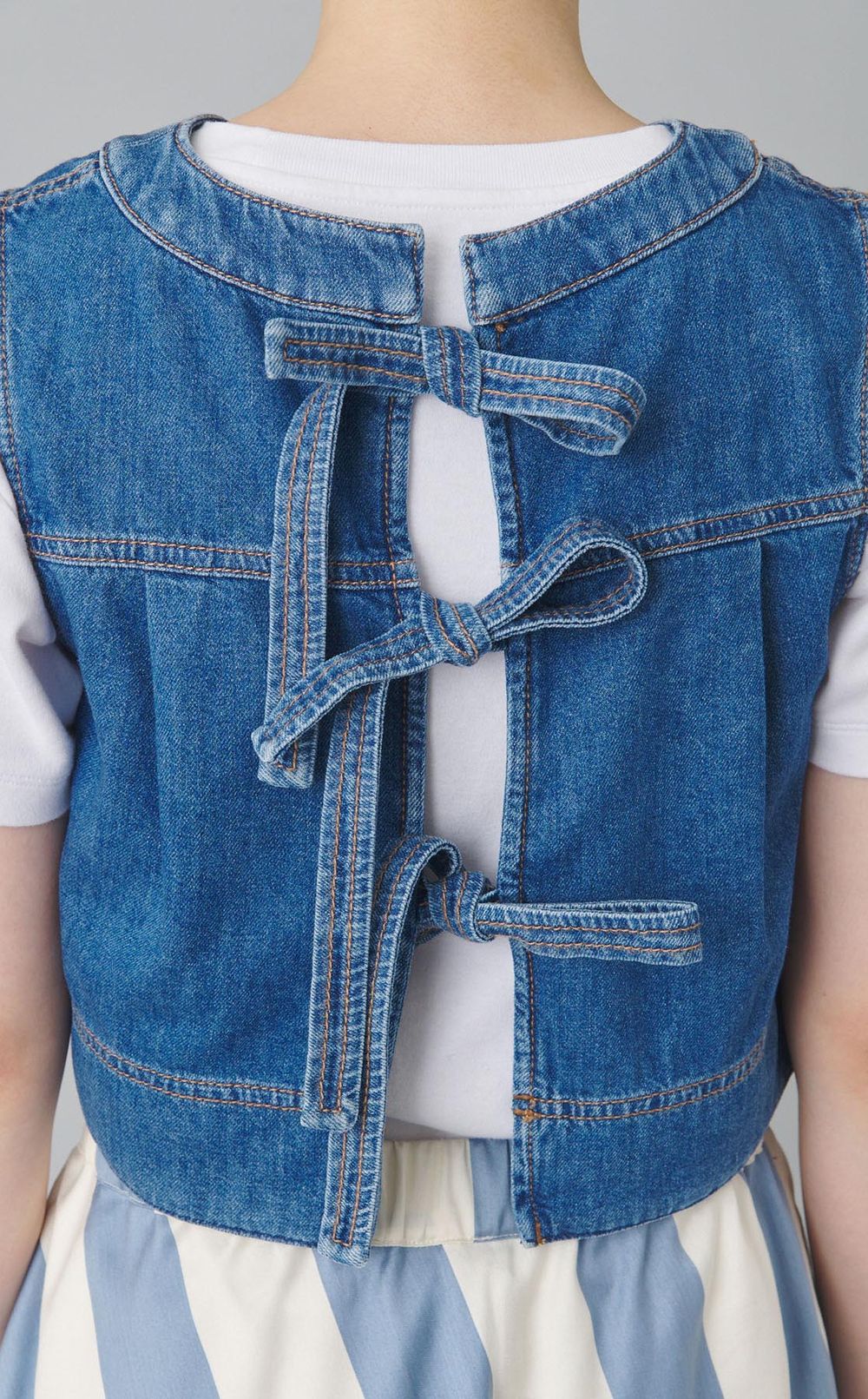 ウォッシュドデニムノースリーブトップス