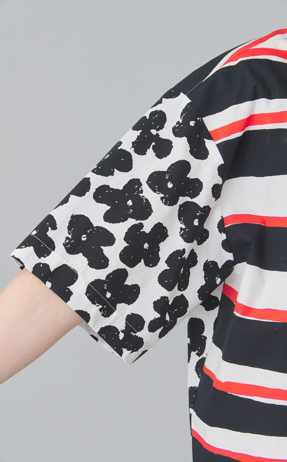 ボーダーフラワープリントショートシャツ