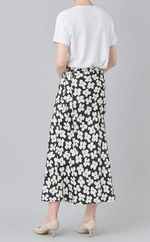 フラワープリントスカート