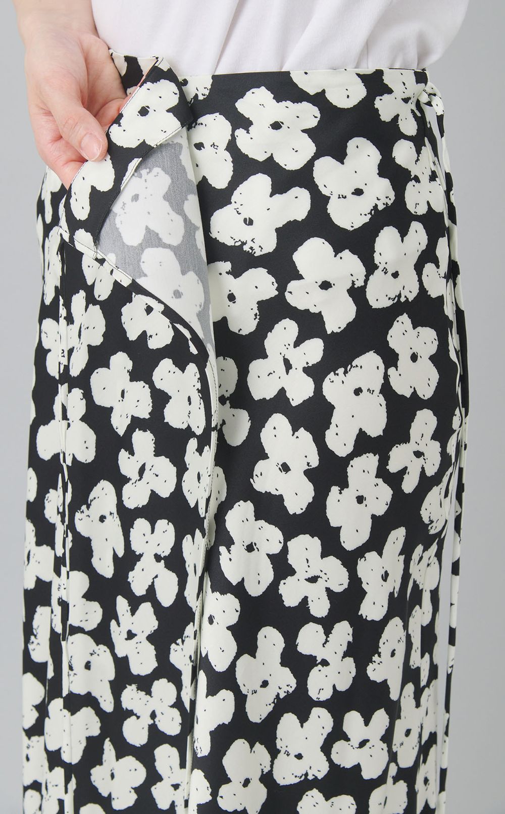 フラワープリントスカート