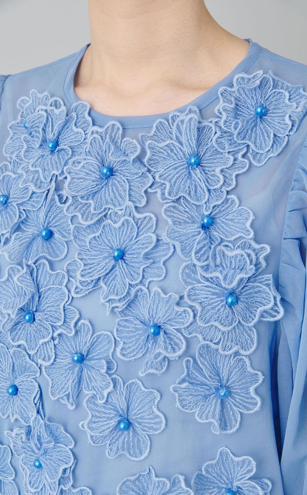 フラワーレースプルオーバーブラウス