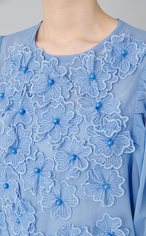 フラワーレースプルオーバーブラウス