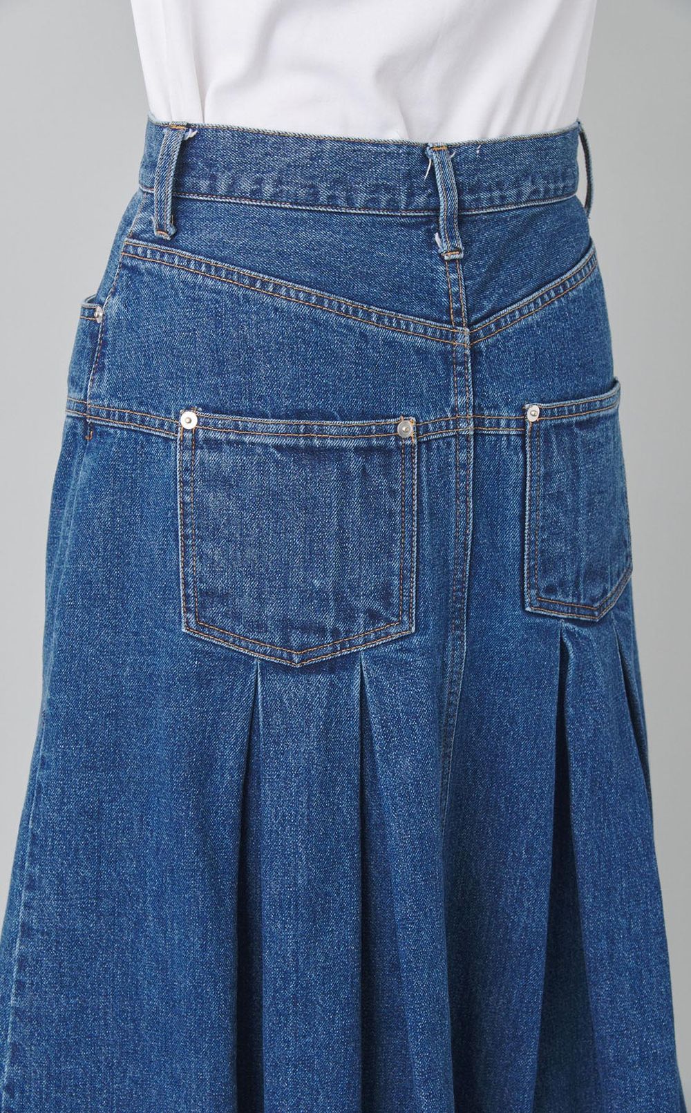 デニムフロントボタンタックスカート