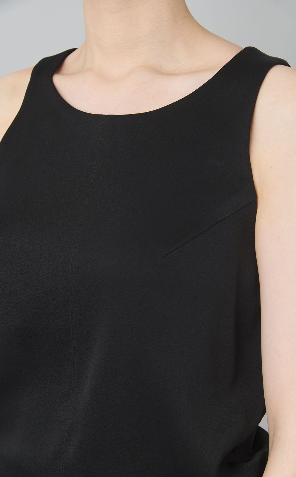 キャミソールディテールワンピース