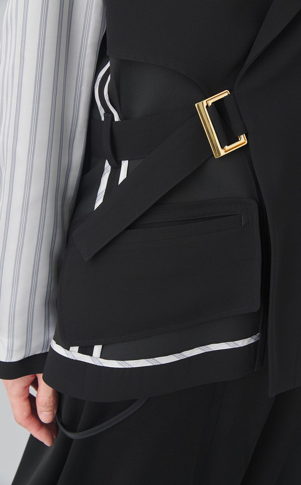 テーラードベルテッドショートジャケット