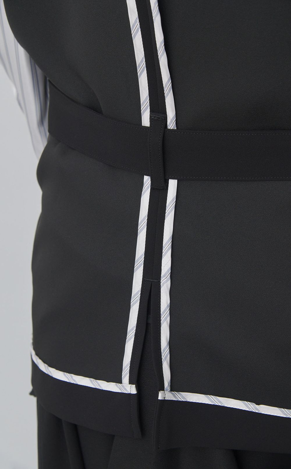 テーラードベルテッドショートジャケット