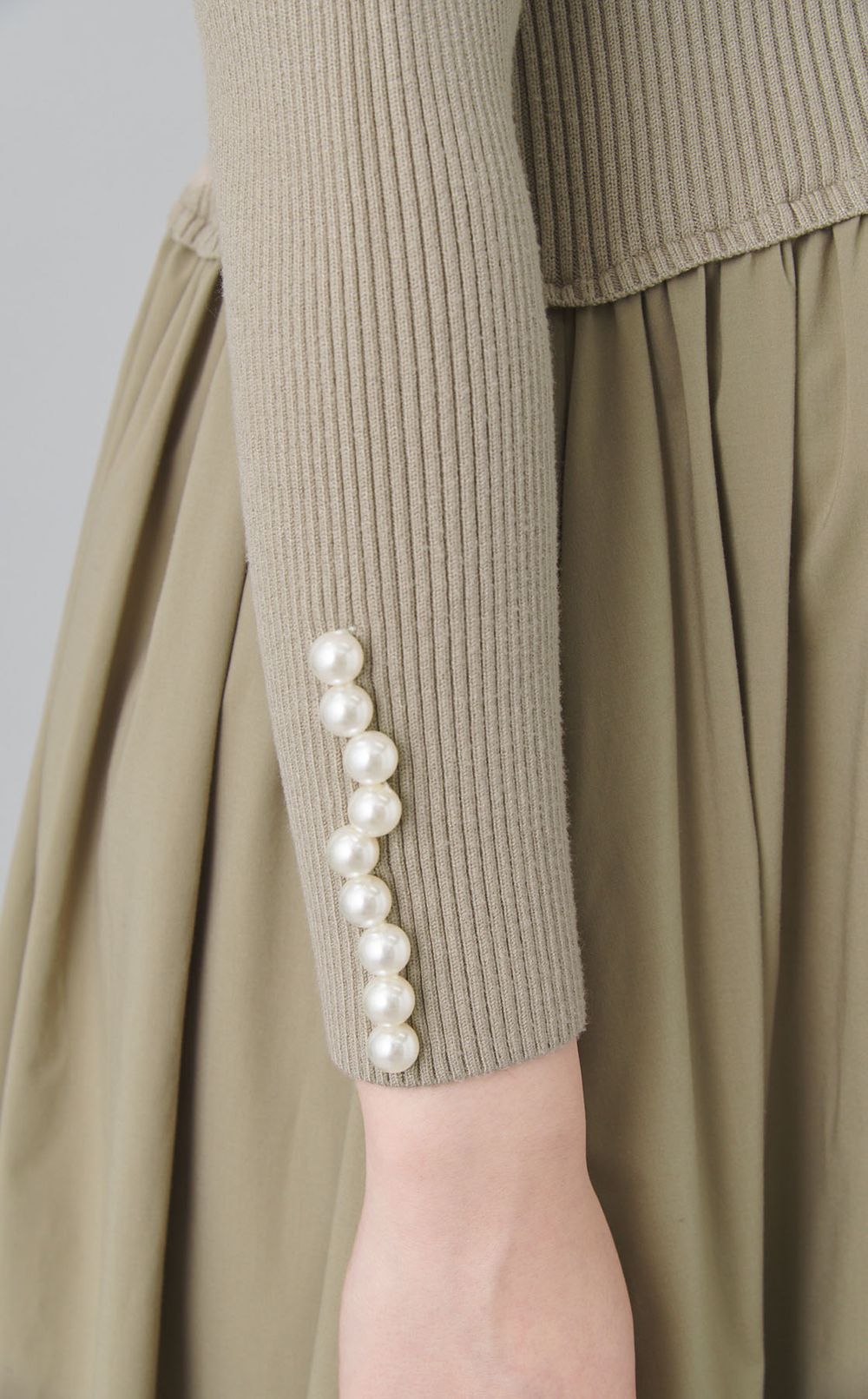 パールスリーブフレアワンピース