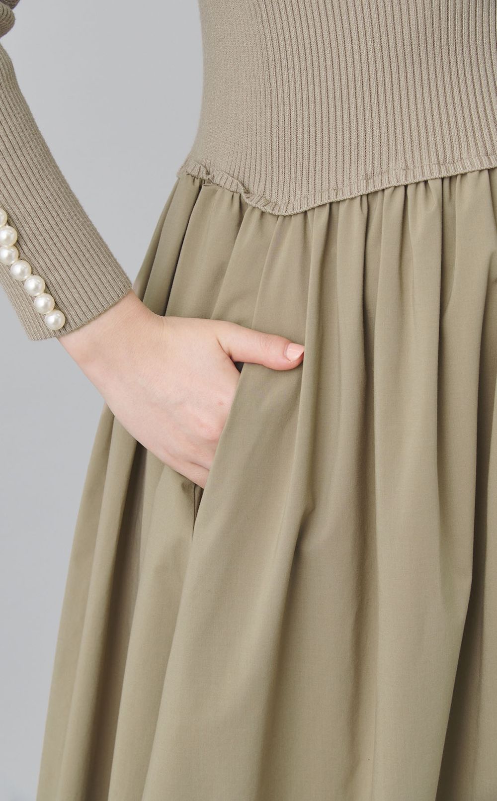 パールスリーブフレアワンピース