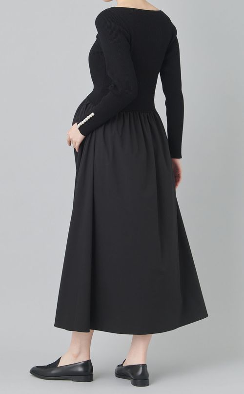 カーラパールフレアワンピース