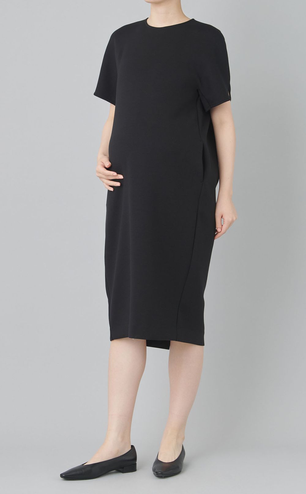 バックパールハーフスリーブワンピース