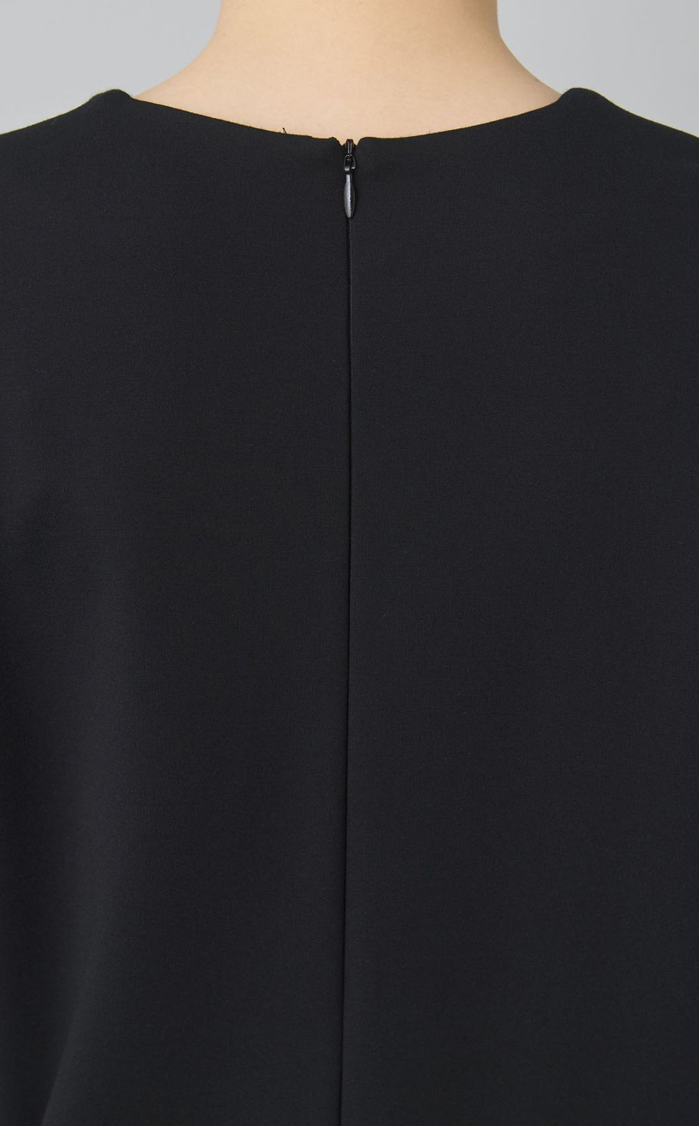 スカラップポンチワンピース