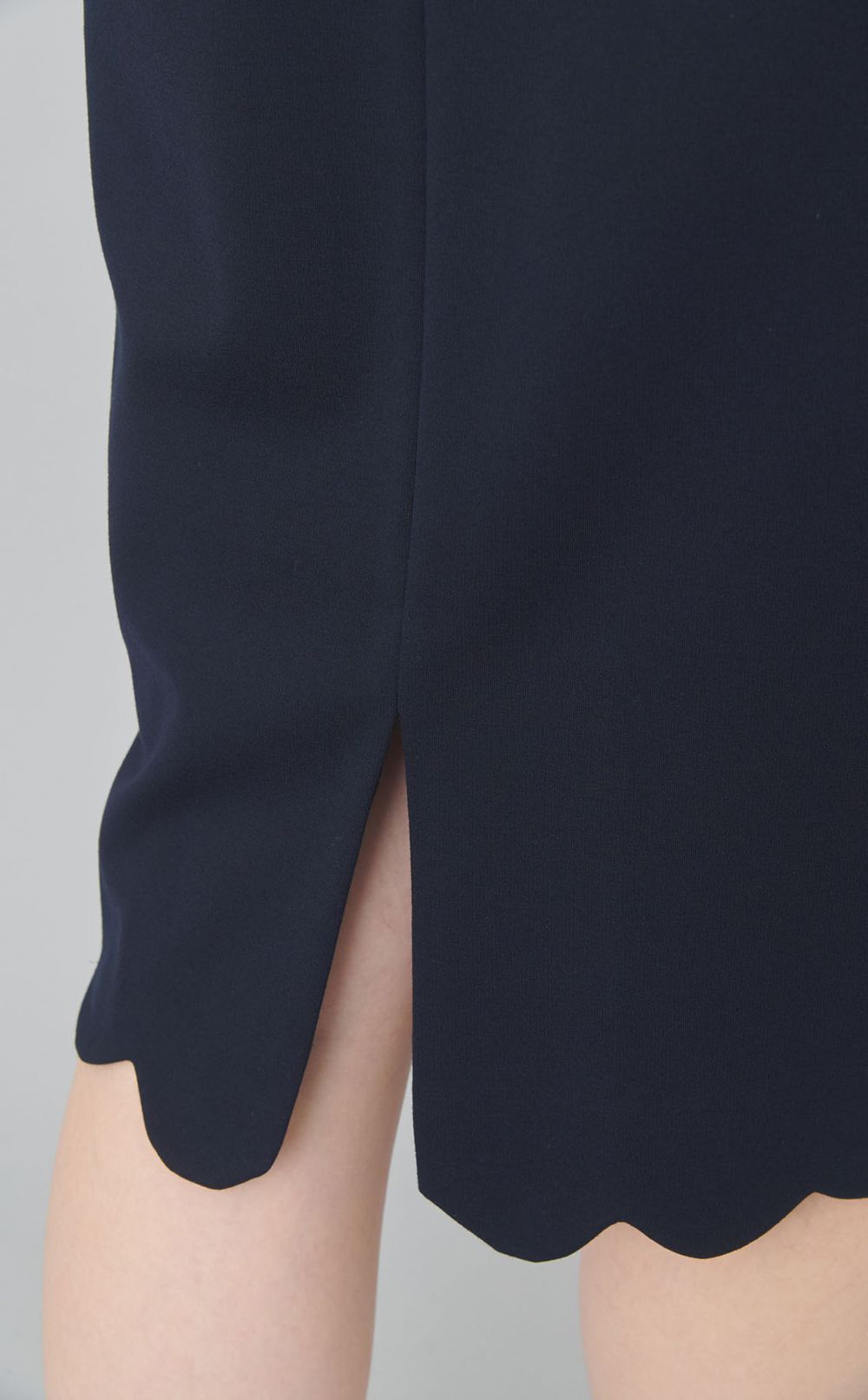 スカラップポンチワンピース