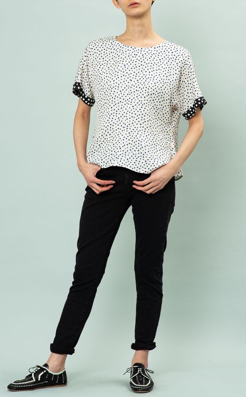 ドットプルオーバーブラウス