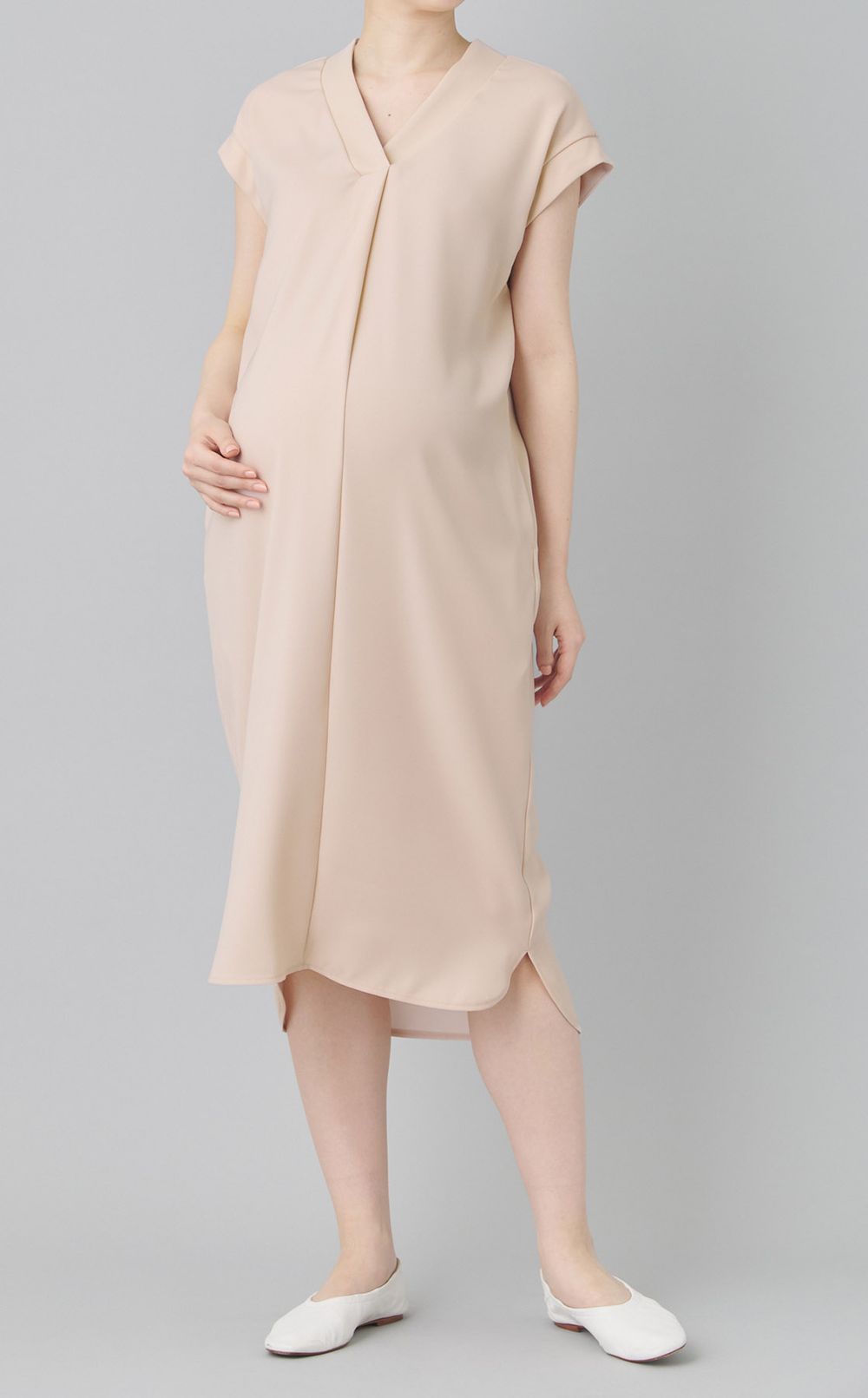 Vネックハーフスリーブワンピース