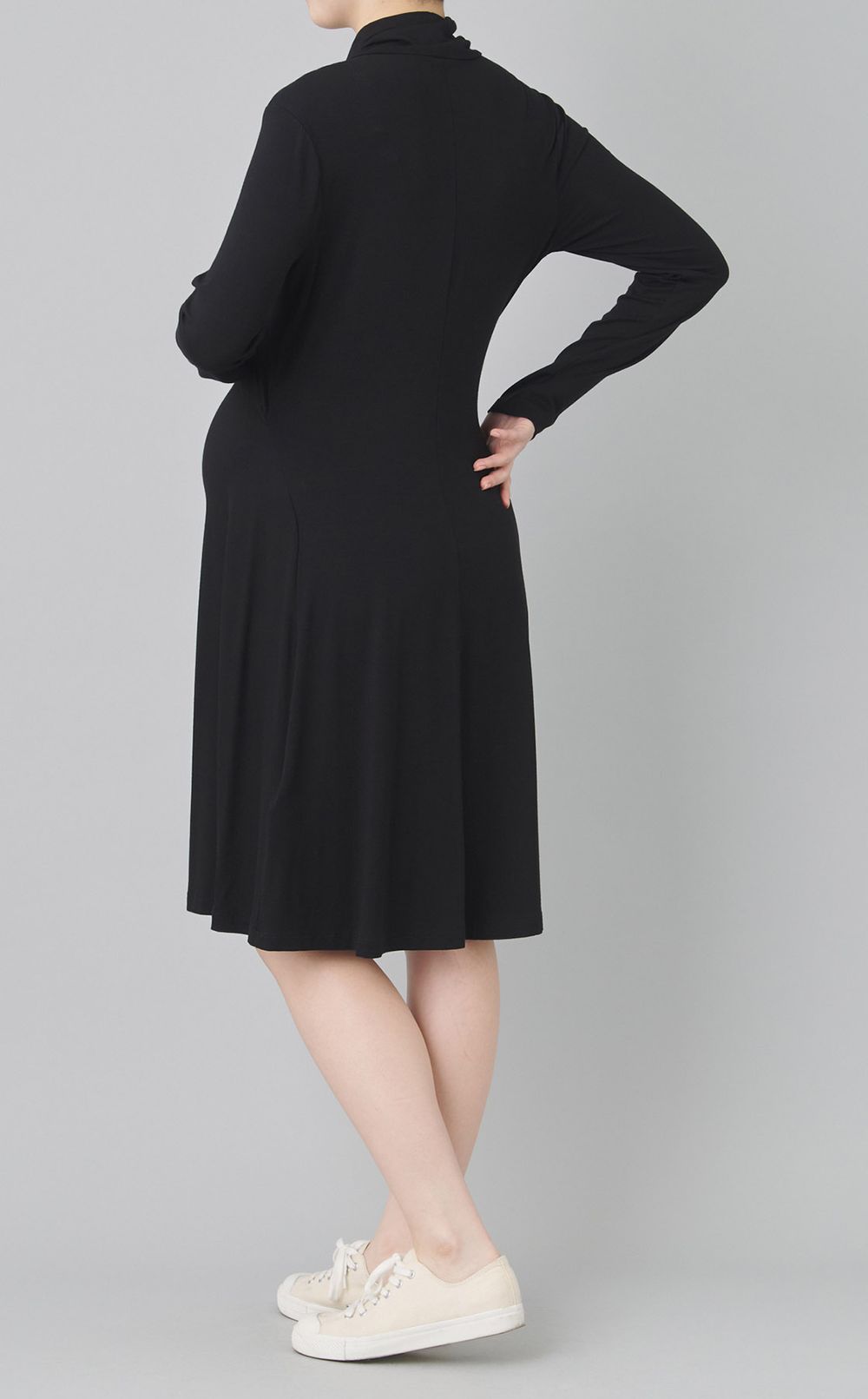 Beatrizハイネックレイヤードデザインワンピース