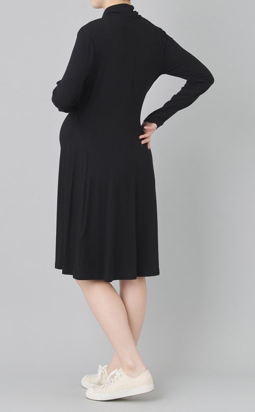 Beatrizハイネックレイヤードデザインワンピース