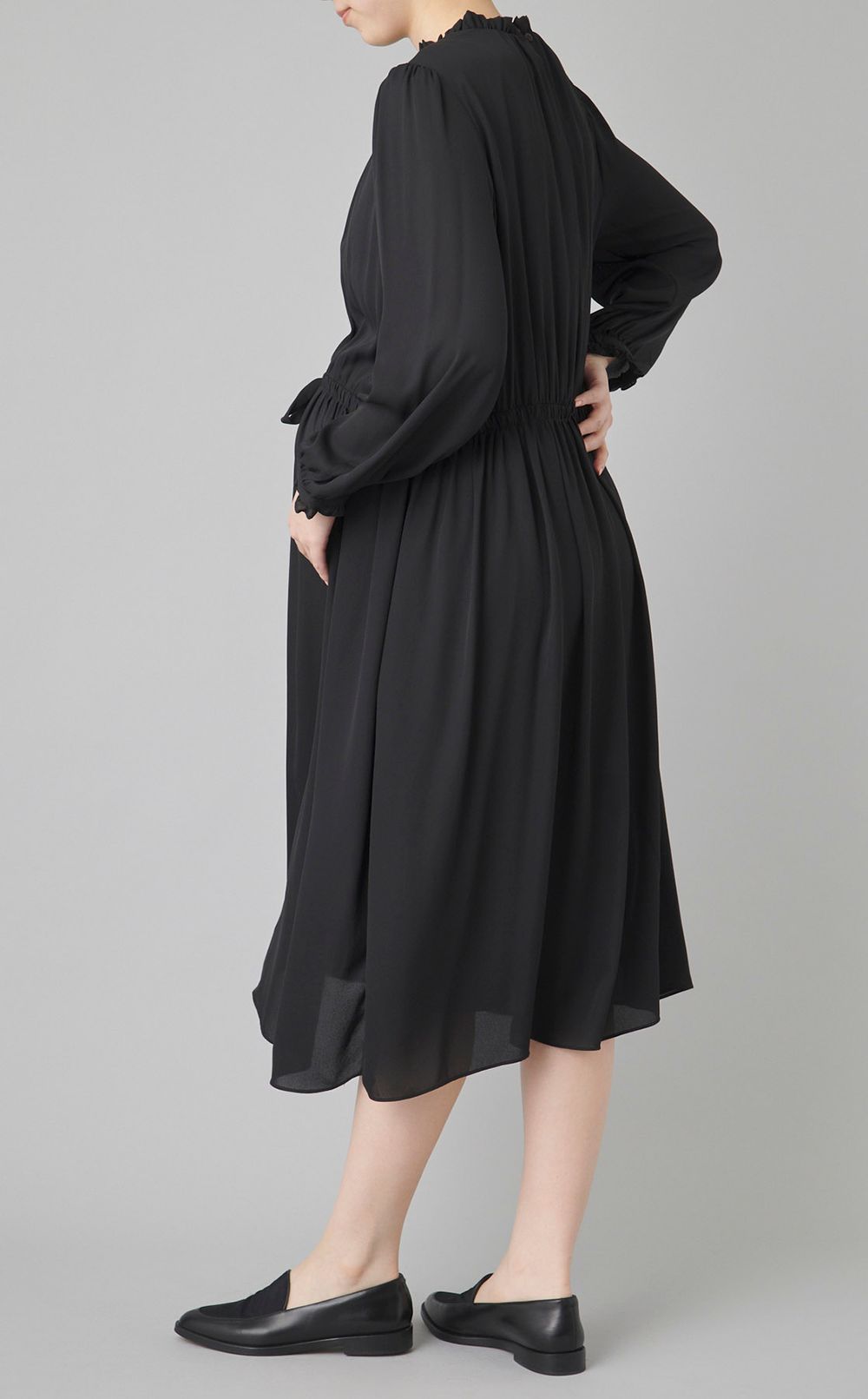 プチフリルシフォンギャザーワンピース