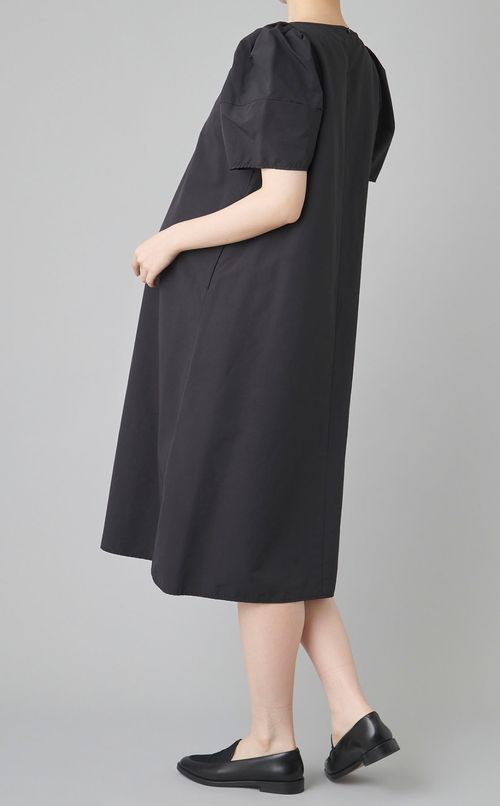 ギャザースリーブボートネックワンピース