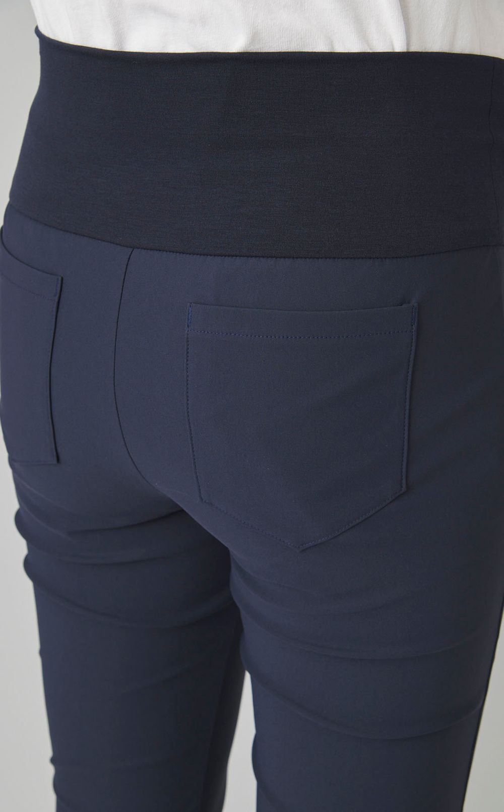 トリコットスリムパンツ