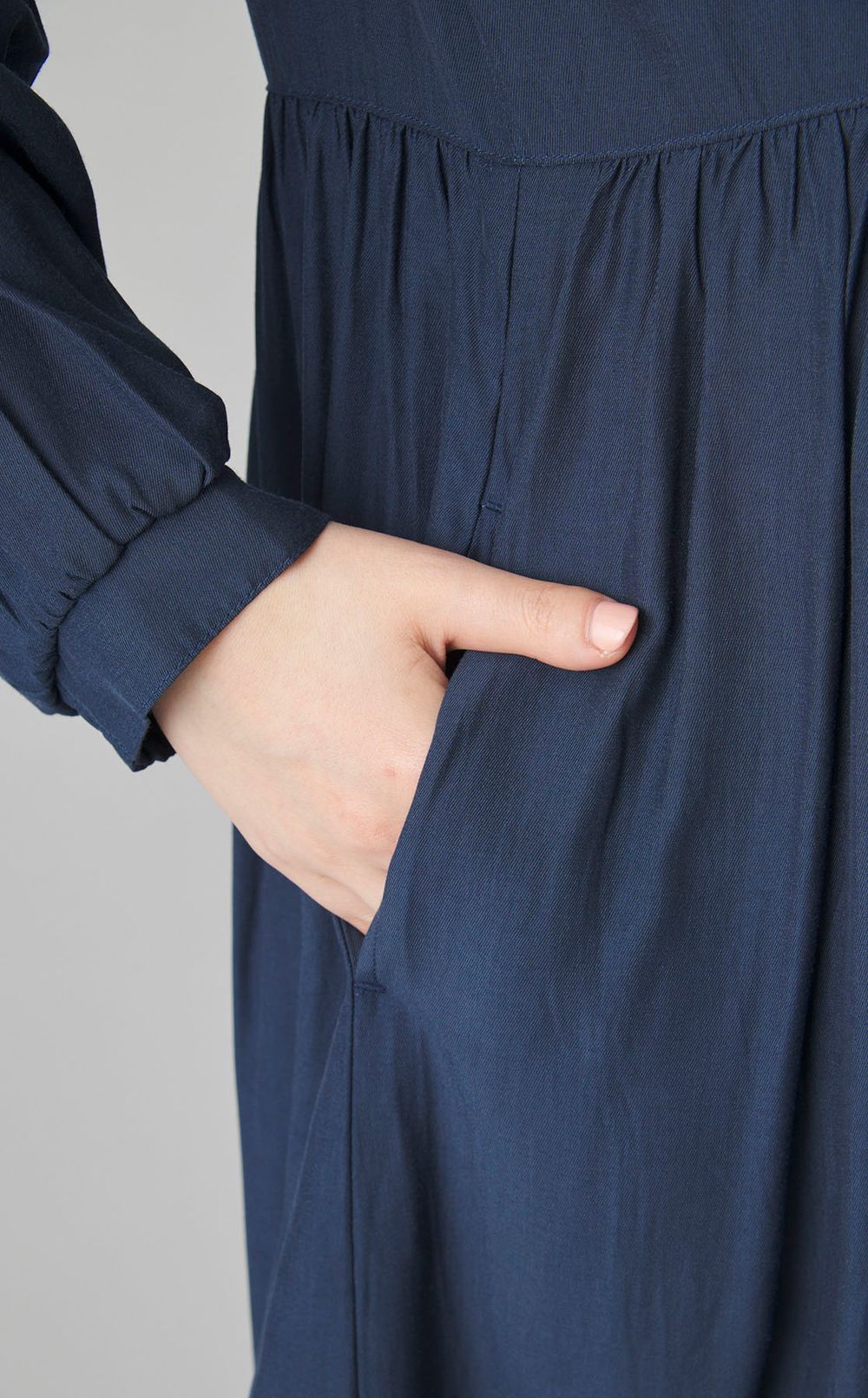 ウエスト切替ギャザーワンピース