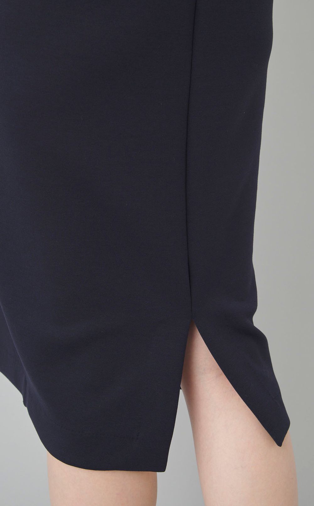 バックパールハーフスリーブワンピース